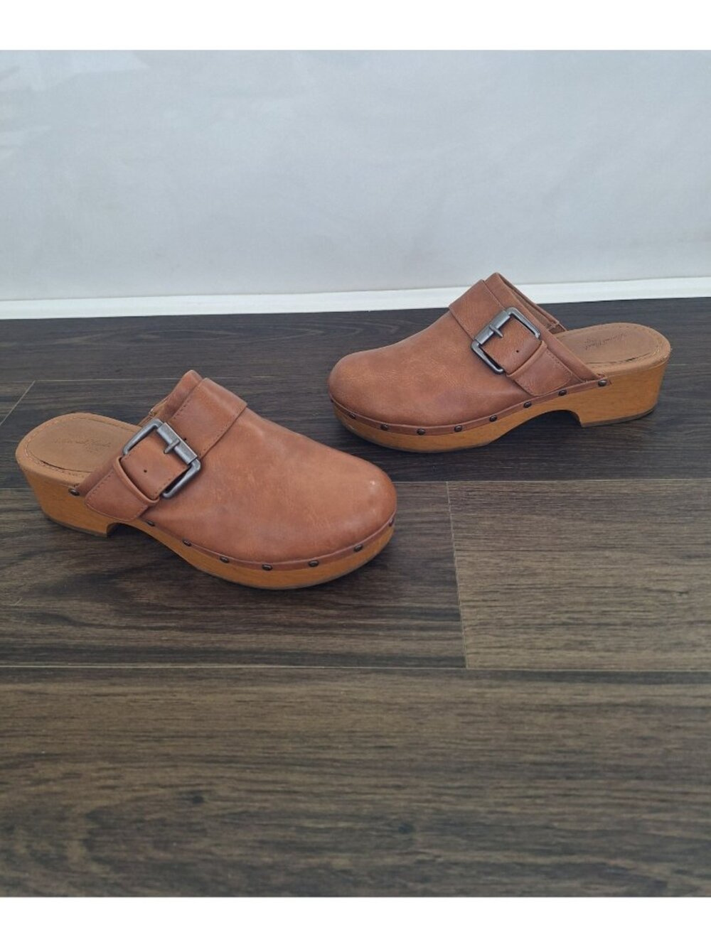 💙 Universal Thread Faye Clogs Size 9 Cognac Brown Buckle Platform Mules Cottage